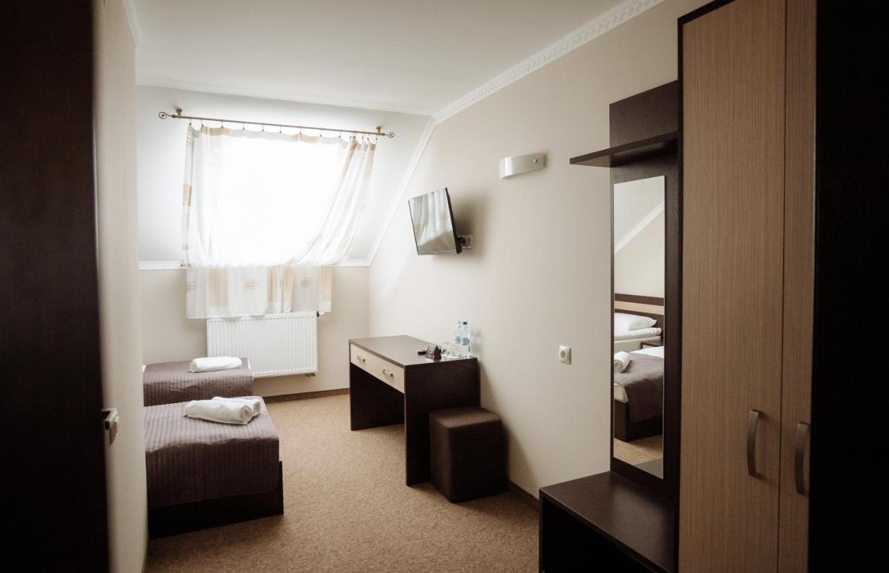 Роляда Hotell Tysmenytsia Exteriör bild