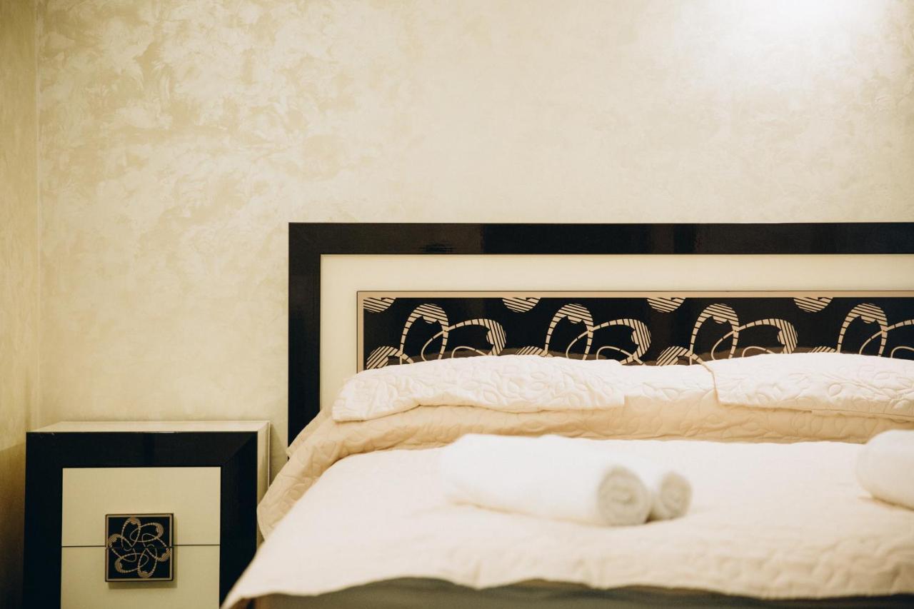 Роляда Hotell Tysmenytsia Exteriör bild